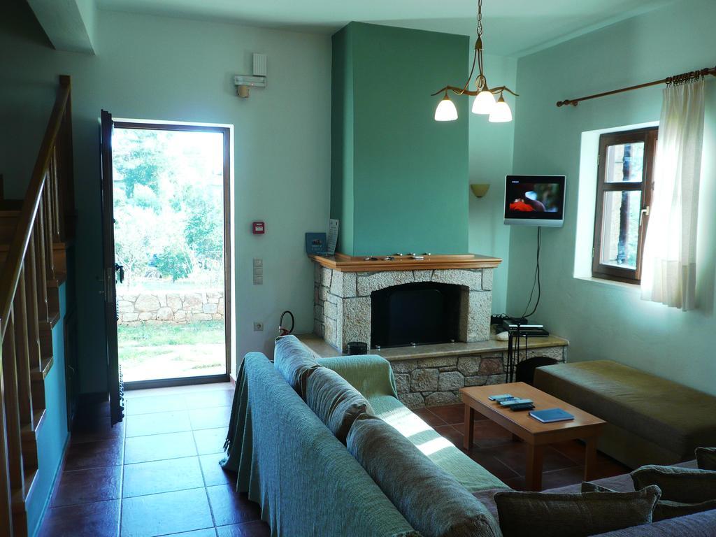 Maison Viros Kardamíli Szoba fotó