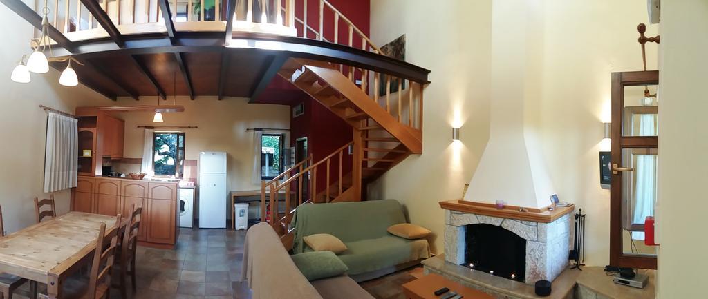 Maison Viros Kardamíli Szoba fotó